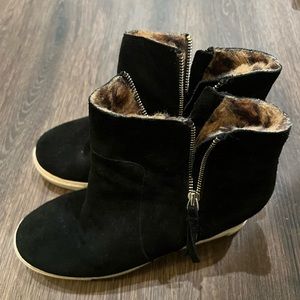 Steven Madden hidden wedge shoes